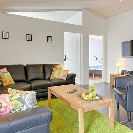 Holiday home 10 Person In *